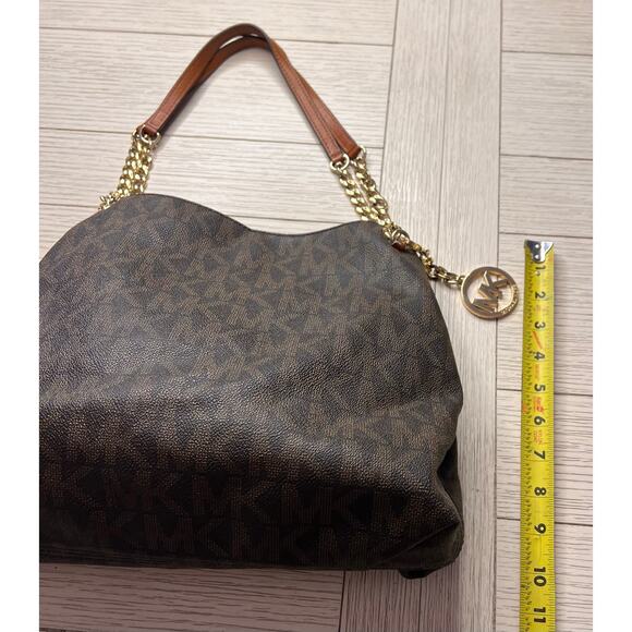 Michael Kors Jet Set Signature LG shoulder tote handbag w/ gold. 13"x10"x6.5" - Picture 10 of 12